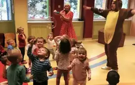 Spektakl pt. ,,Przytul mnie misiu&rdquo; 6