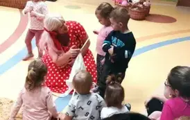 Spektakl pt. ,,Przytul mnie misiu&rdquo; 11