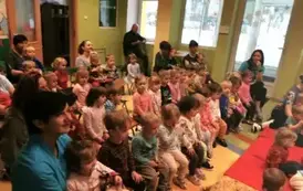 Spektakl pt. ,,Przytul mnie misiu&rdquo; 12
