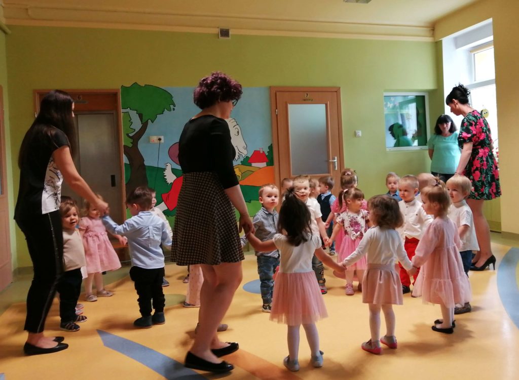 Uroczystość z rodzicami grupa 2