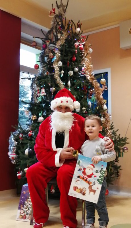 Zdjęcie ze św. Mikołajem grupa 3