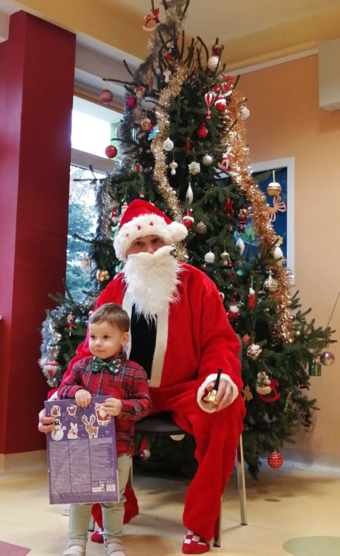 Zdjęcie ze św. Mikołajem grupa 3