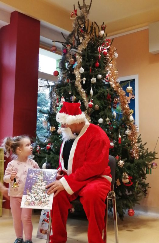 Zdjęcie ze św. Mikołajem grupa 3